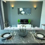 Appartamento Luxury Penthouse With Sun Terrace & Jacuzzi Rjor1-1 Gzira