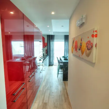 Luxury Penthouse With Sun Terrace & Jacuzzi Rjor1-1 Gzira