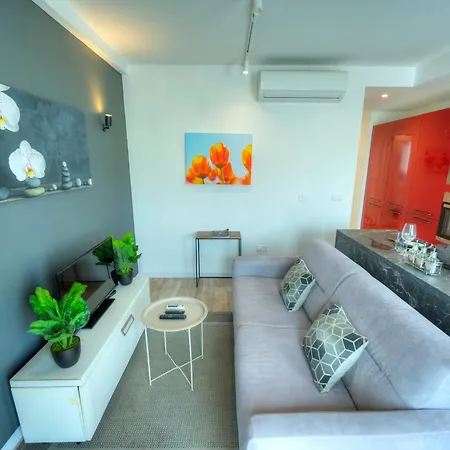 Luxury Penthouse With Sun Terrace & Jacuzzi Rjor1-1 Appartamento