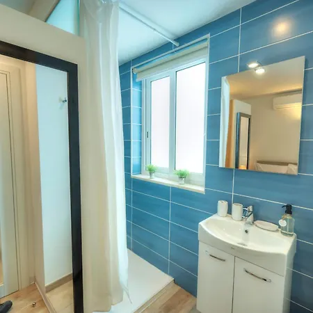 Luxury Penthouse With Sun Terrace & Jacuzzi Rjor1-1 *